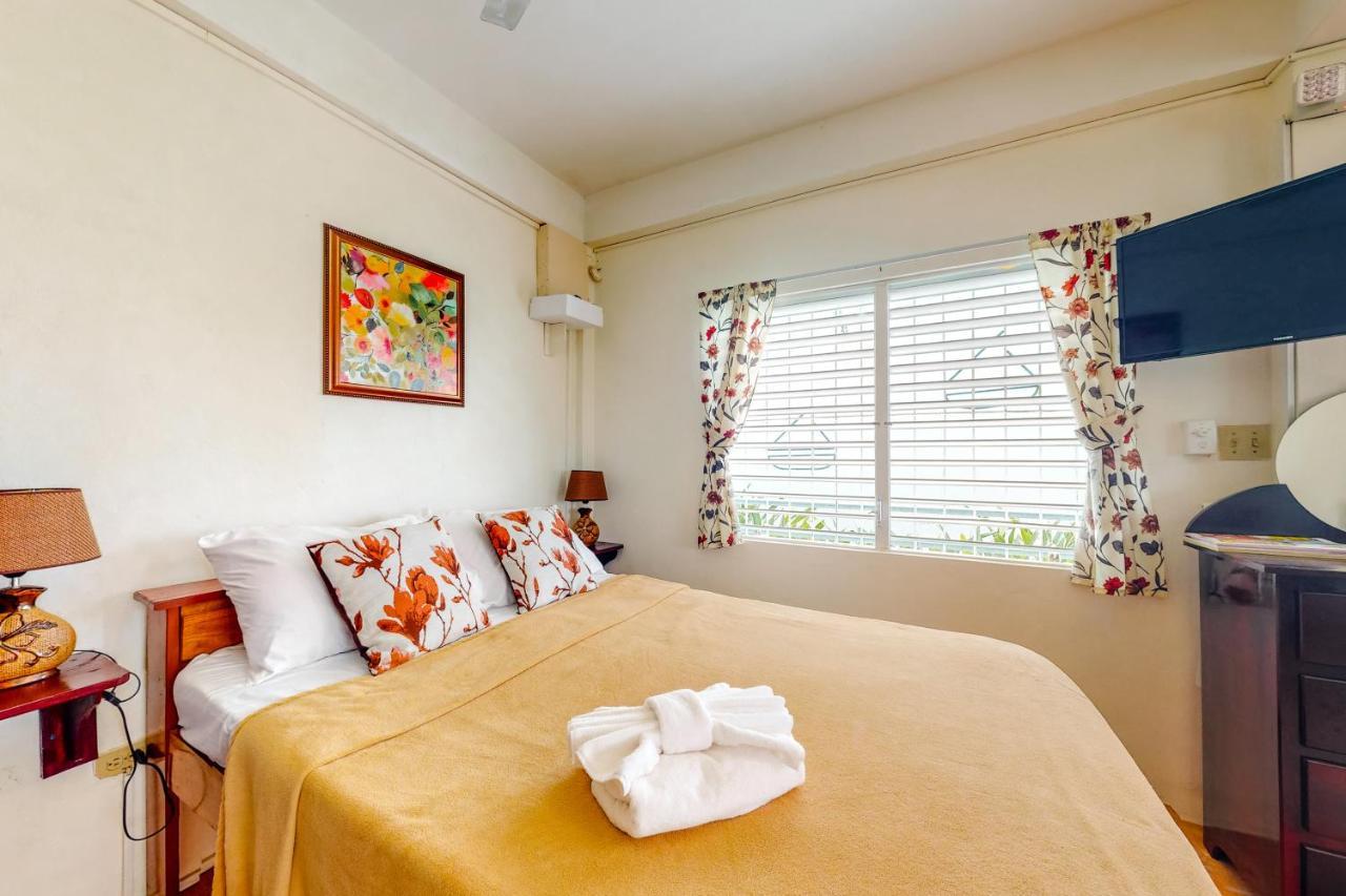 Almond Tree 3 At Island Cabanas Gold Standard Certified 키코커 외부 사진